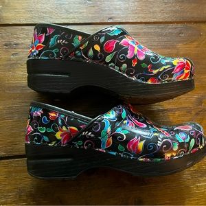 Floral Print Dansko